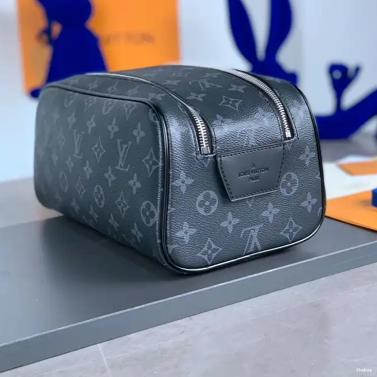 LV 2301YZ0017 Bag 0802